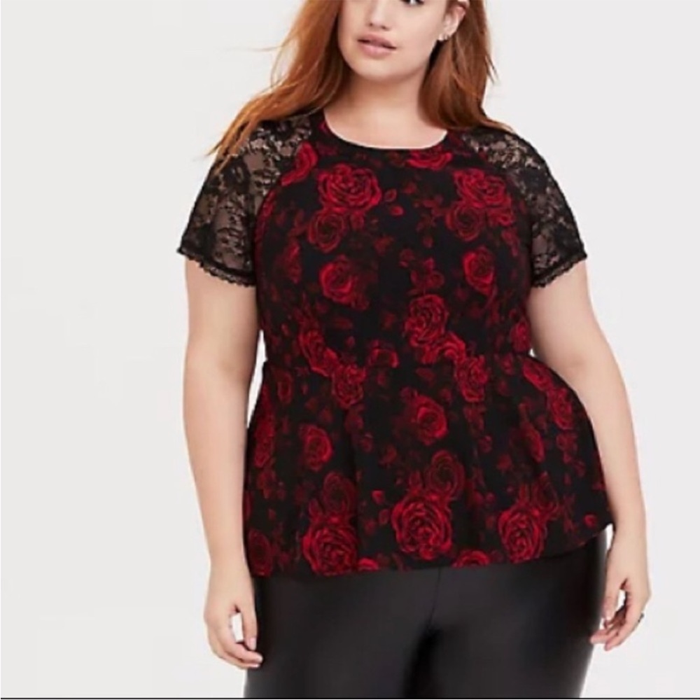 Torrid lace floral peplum top